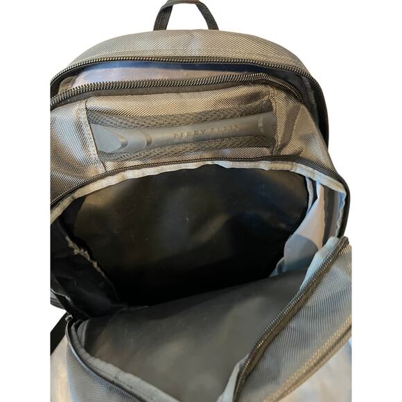 Perry Ellis Padded Computer Backpack - Picture 4 of 6